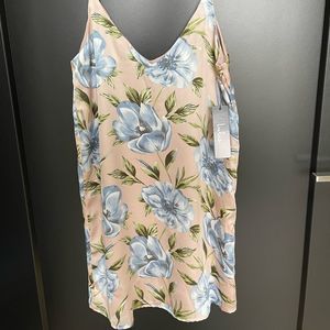 NWT Lulu’s Slip Dress